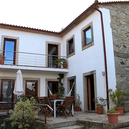 Alojamento de Acomodação e Pequeno-almoço Casa Paz Do Outeiro